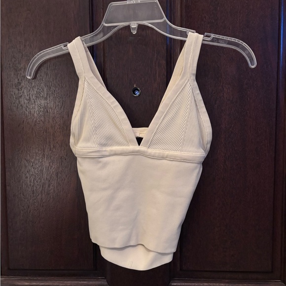 Urban Outfitters Ribbed V-Neck Bandeau Top - buttery yellow - Picture 4 of 4